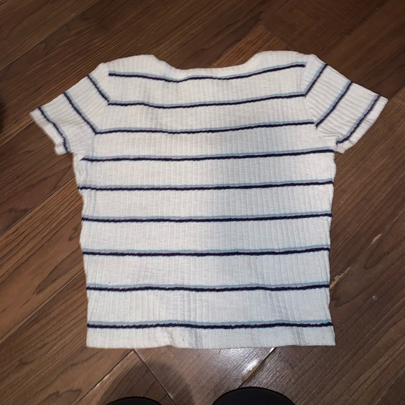 Cropped forever 21 t-shirt - Picture 2 of 3